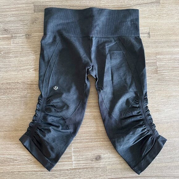 Lululemon In The Flow Crop II Leggings Womens Size 6 Grey Yoga Pants Medium Rise - Picture 8 of 10